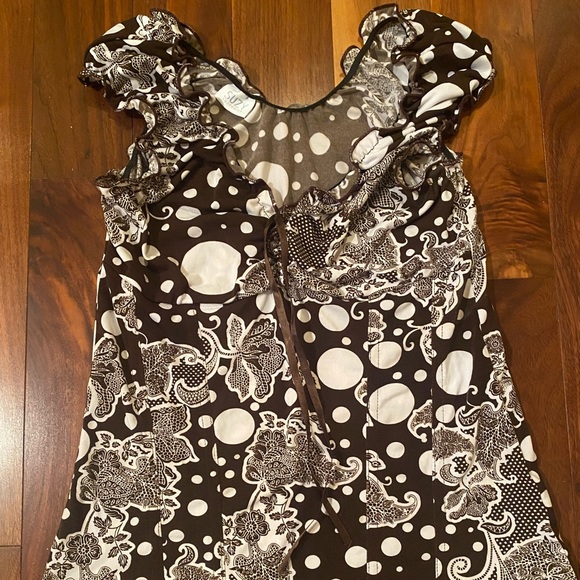 Retro Suzy Shier Tank Top, Brown with White Bold Pattern - Picture 9 of 14